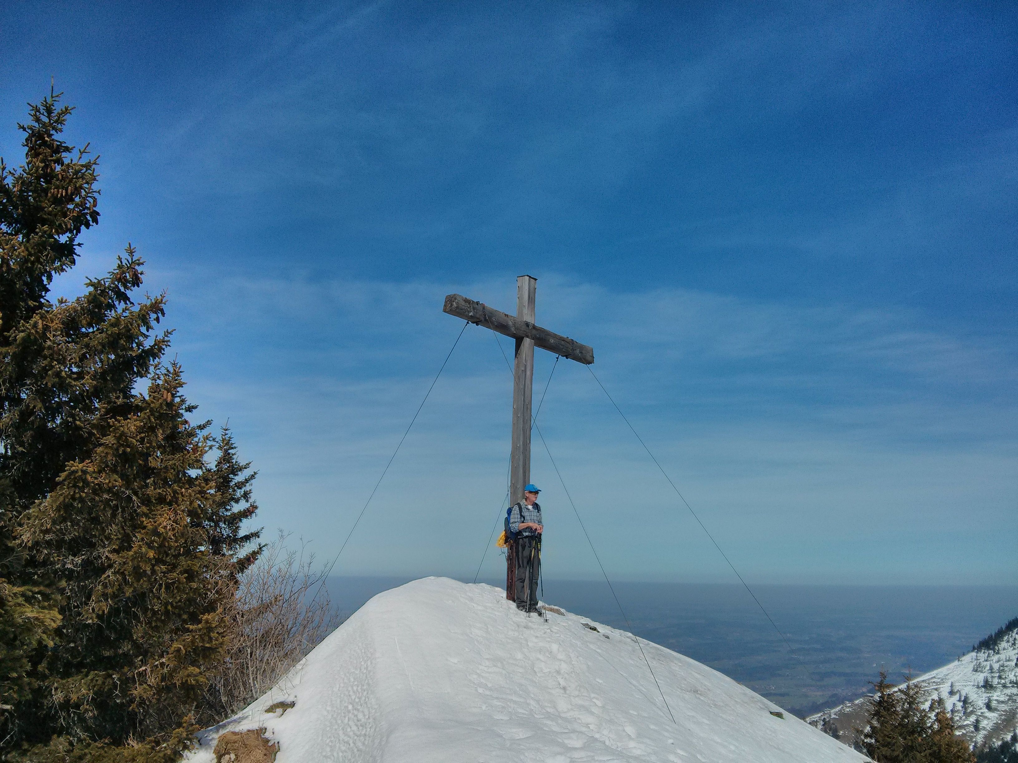 9.april_feichteck_kreuz.jpg